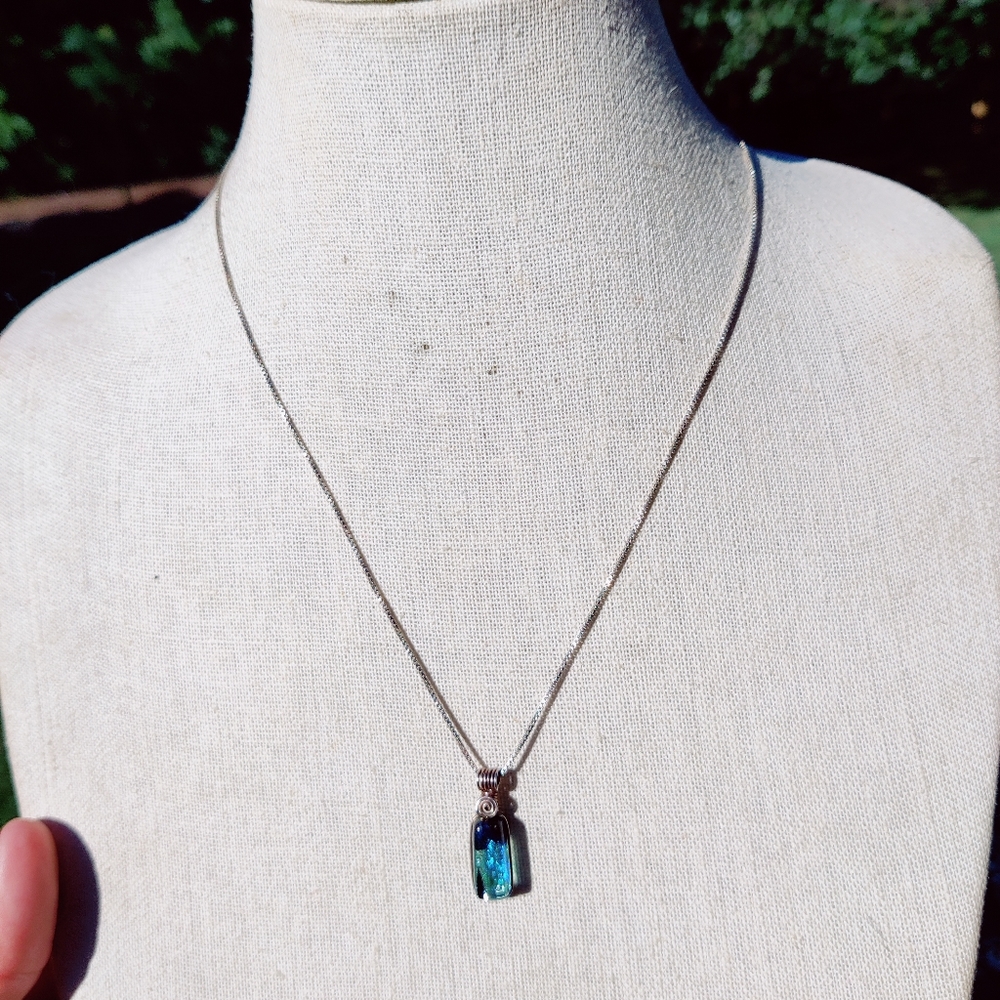 Vintage sterling dichroic glass pendant - Picture 5 of 8